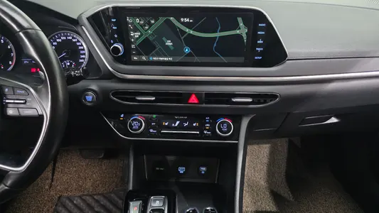 Hyundai (DN8) 2.0 LPG() 2019 13