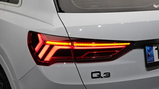 Audi Q3 (F3) 40 TFSI 2024 23