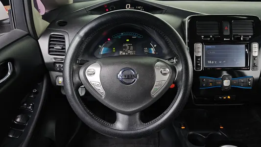 Nissan 리프 EV 2015 13
