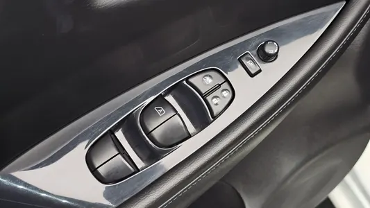 Nissan 리프 EV 2015 19