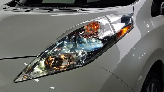 Nissan 리프 EV 2015 22