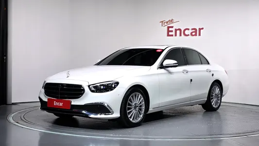 Mercedes-Benz E-Class W213 E250 2022