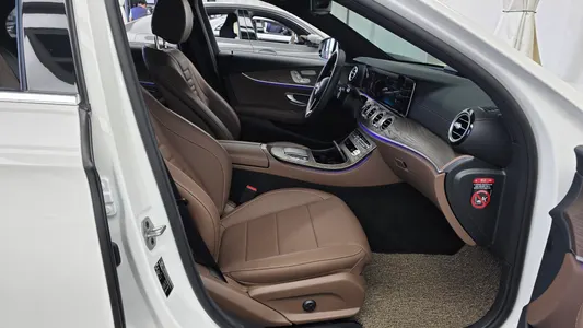 Mercedes-Benz E-Class W213 E250 2022 11