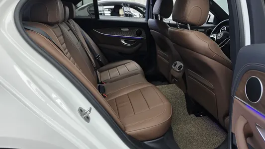 Mercedes-Benz E-Class W213 E250 2022 12