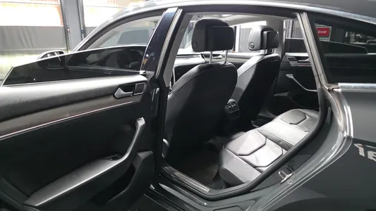 Volkswagen 아테온 2.0 TDI 2018 26