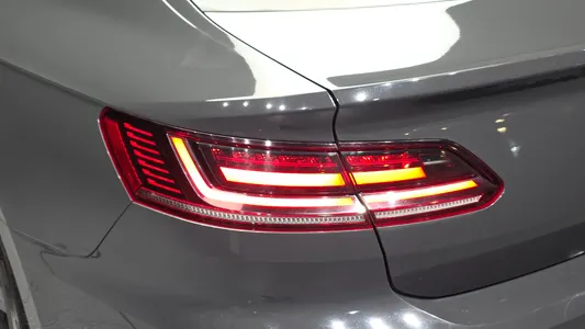 Volkswagen 아테온 2.0 TDI 2018 23