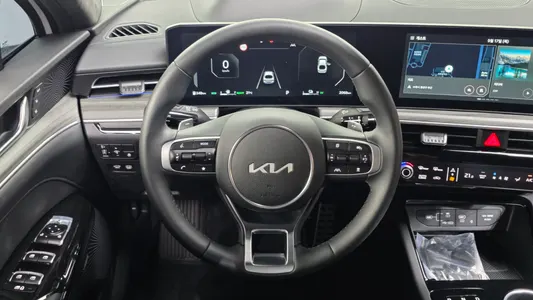 Kia K5 3 2025 13