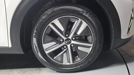 Kia 니로 1.6 HEV 2020 21