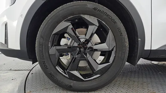 Kia 4 HEV 1.6 2WD 2026 5