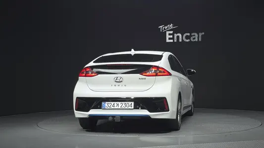 Hyundai 아이오닉 하이브리드 Q 2016 4
