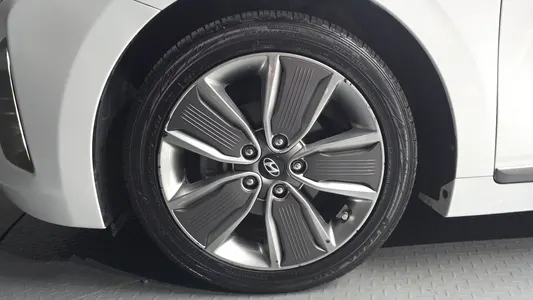 Hyundai 아이오닉 하이브리드 Q 2016 5