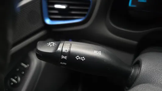 Hyundai 아이오닉 하이브리드 Q 2016 31