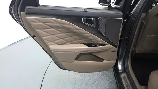Kia K8 2021 26