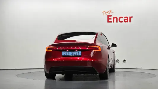 Tesla 3 AWD 2024 4