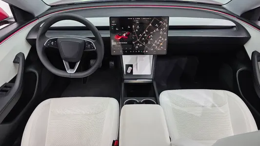 Tesla 3 AWD 2024 7