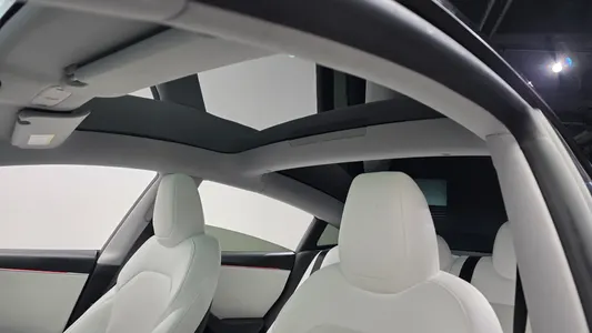 Tesla 3 AWD 2024 19