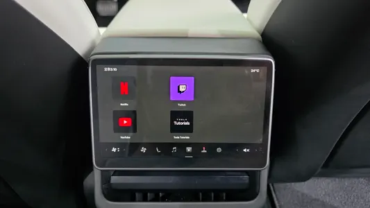 Tesla 3 AWD 2024 31
