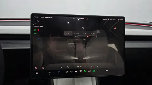 Tesla 3 AWD 2024 29