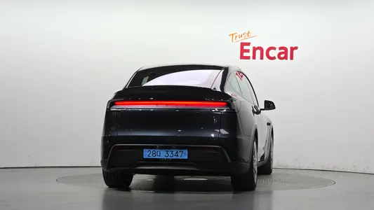 Tesla Y L AWD 2026 4