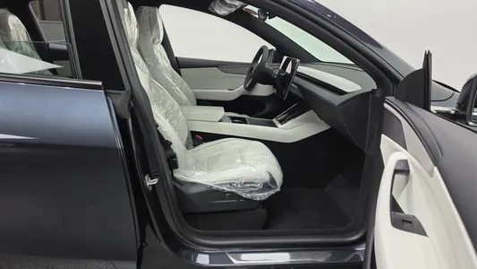 Tesla Y L AWD 2026 26