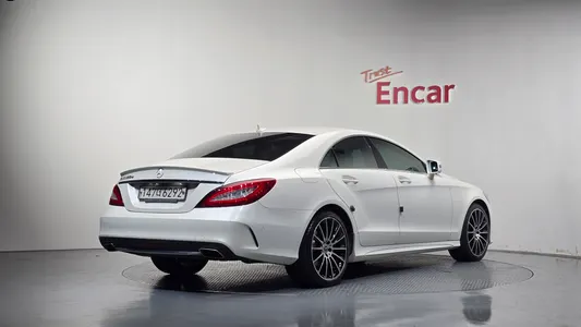 Mercedes-Benz CLS-Class W218 CLS250 d 4MATIC AMG Line 2017 4