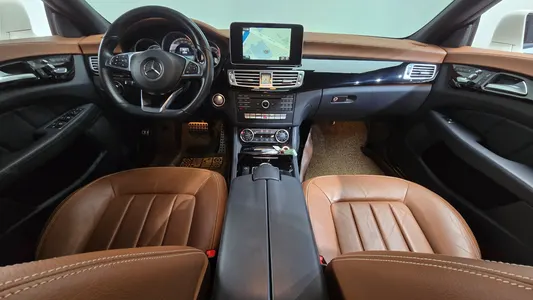 Mercedes-Benz CLS-Class W218 CLS250 d 4MATIC AMG Line 2017 7