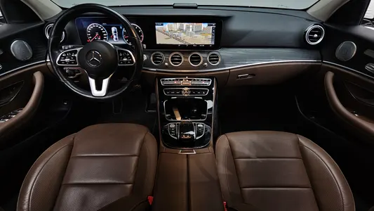 Mercedes-Benz E-Class W213 E300 4MATIC 2019 6
