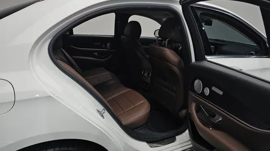 Mercedes-Benz E-Class W213 E300 4MATIC 2019 11