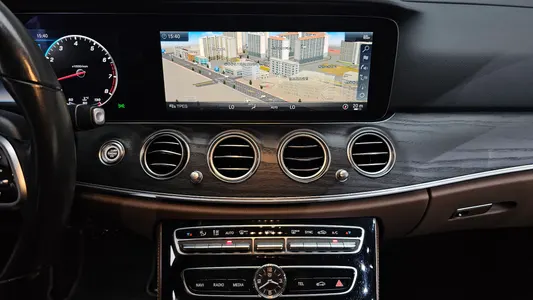 Mercedes-Benz E-Class W213 E300 4MATIC 2019 13