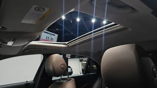 Mercedes-Benz E-Class W213 E300 4MATIC 2019 16