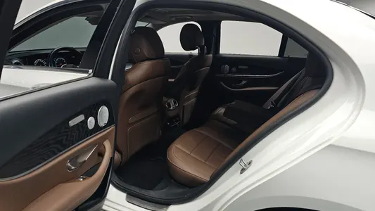 Mercedes-Benz E-Class W213 E300 4MATIC 2019 26