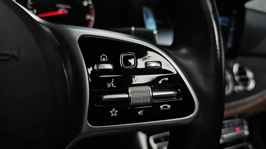 Mercedes-Benz E-Class W213 E300 4MATIC 2019 32