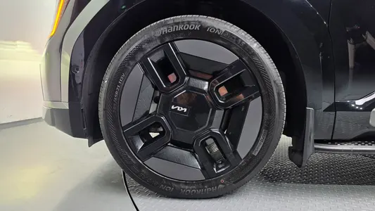 Kia EV9 4WD 2023 5