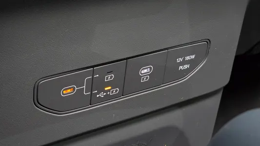 Kia EV9 4WD 2023 31