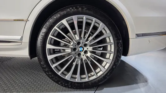 BMW X7 (G07) xDrive 40i 7 2021 21