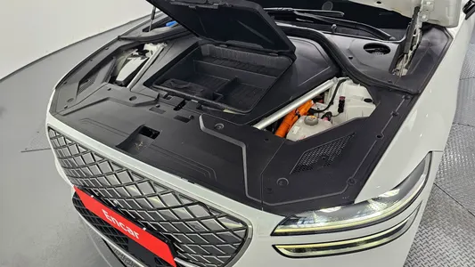Genesis GV70 e-AWD 2022 6