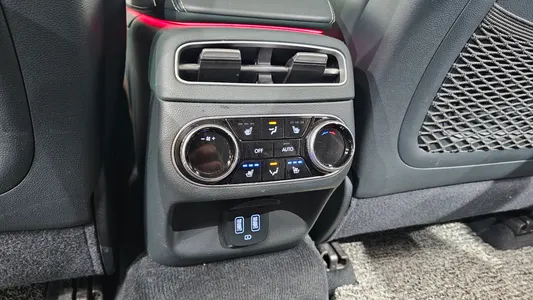 Genesis GV70 e-AWD 2022 16
