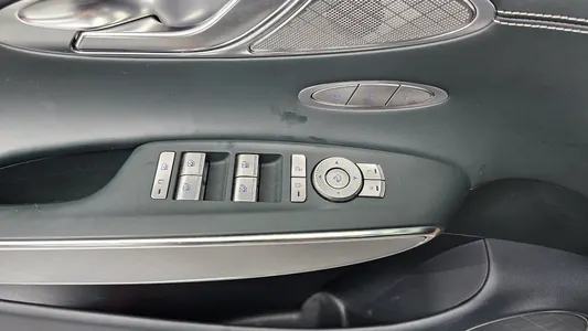 Genesis GV70 e-AWD 2022 30
