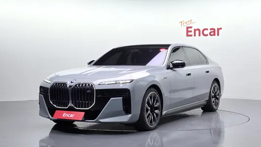 BMW i7 (G70) M70 xDrive 2023