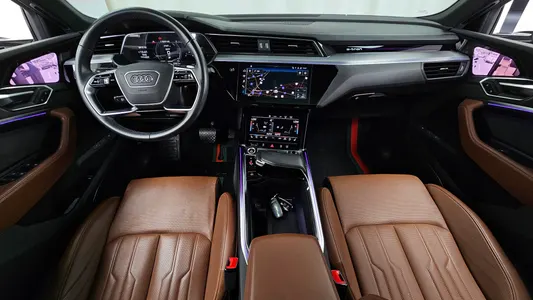 Audi e- 55 2021 7