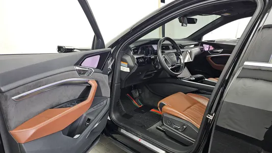 Audi e- 55 2021 10