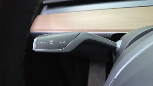 Tesla Y AWD 2021 30