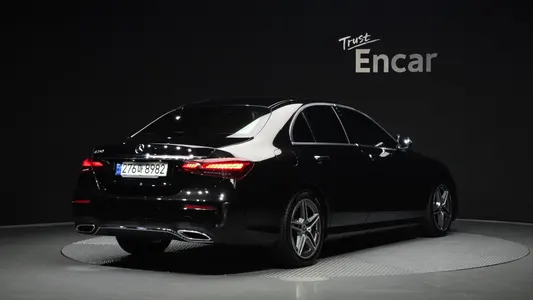 Mercedes-Benz E-Class W213 E250 AMG Line 2022