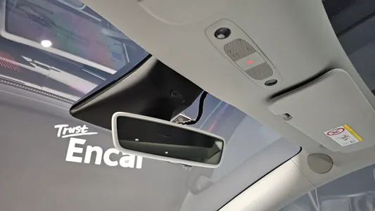 Tesla Y RWD 2024 27