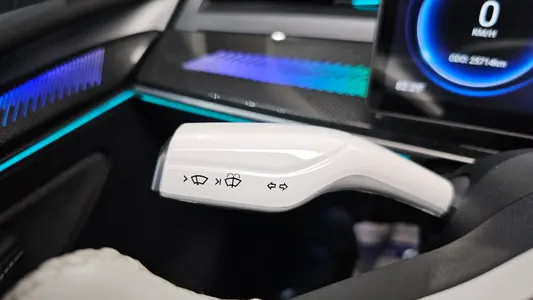 Tesla Y RWD 2024 28