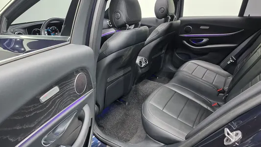 Mercedes-Benz E-Class W213 E250 2022 11
