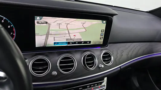 Mercedes-Benz E-Class W213 E250 2022 13