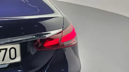 Mercedes-Benz E-Class W213 E250 2022 23