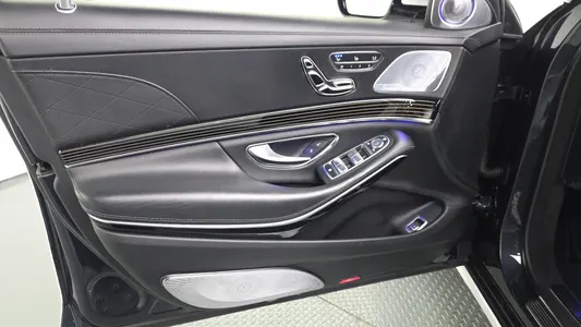 Mercedes-Benz S-Class W222 S560 4MATIC 2018 24