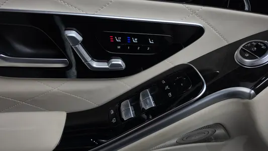 Mercedes-Benz S-Class W223 S580L 4MATIC 2021 36
